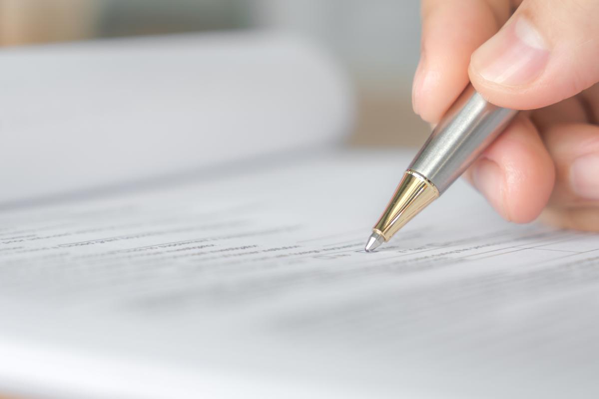 Beyond the Bio: How to Create a Profile That Sparks Real Connection - Soulcial Blog